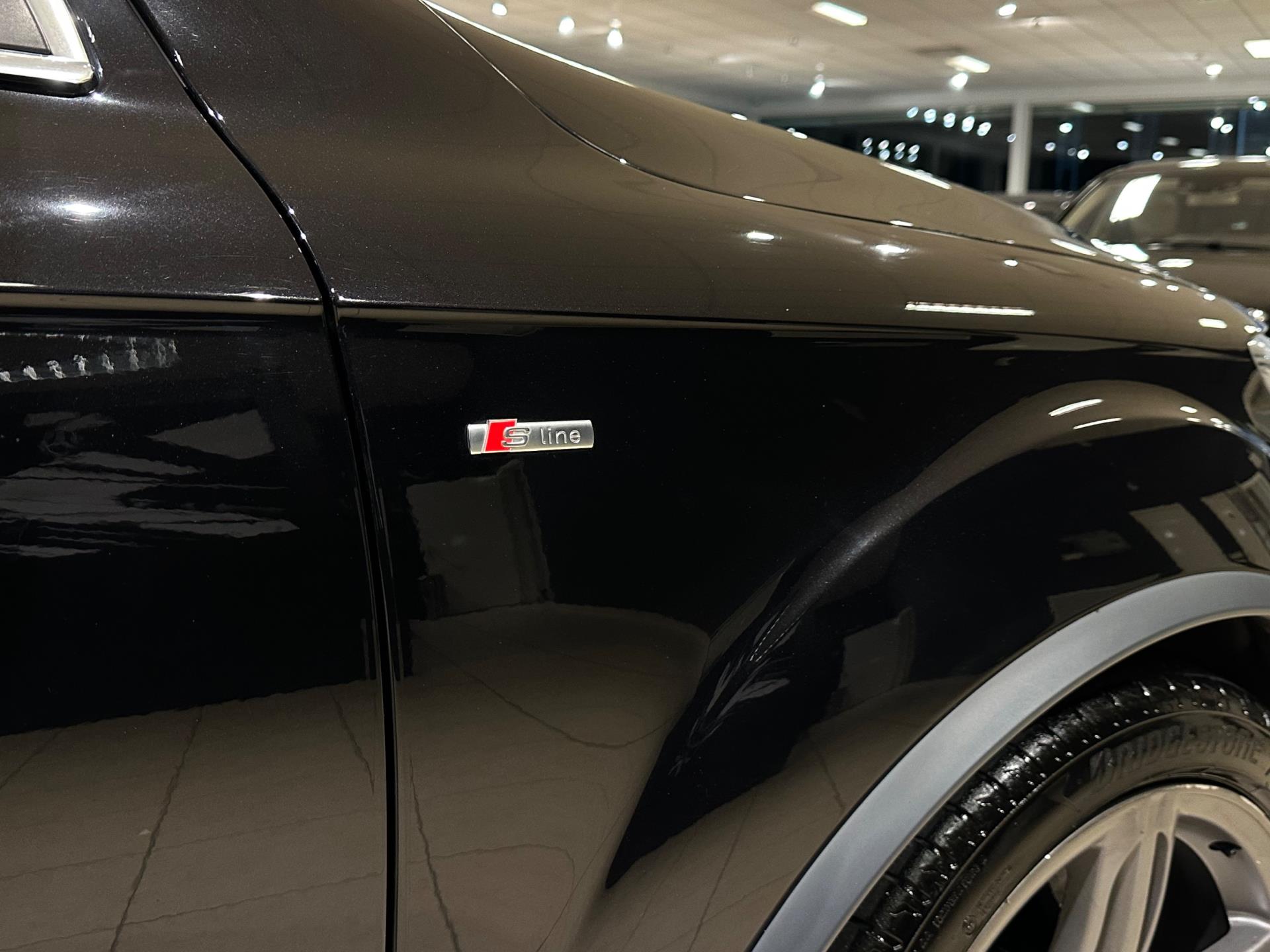 43767788-5.jpg