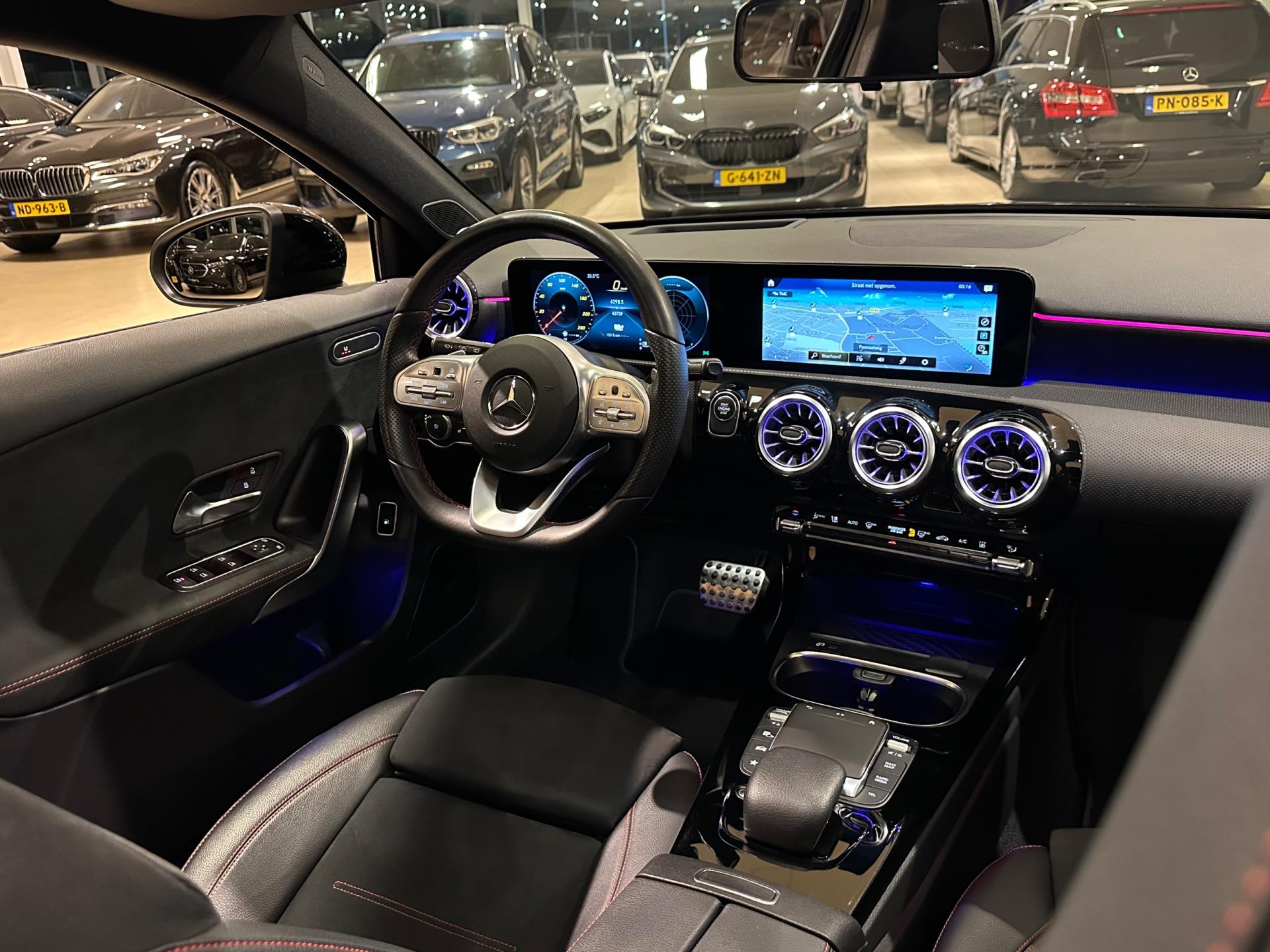 43983253-20.jpg