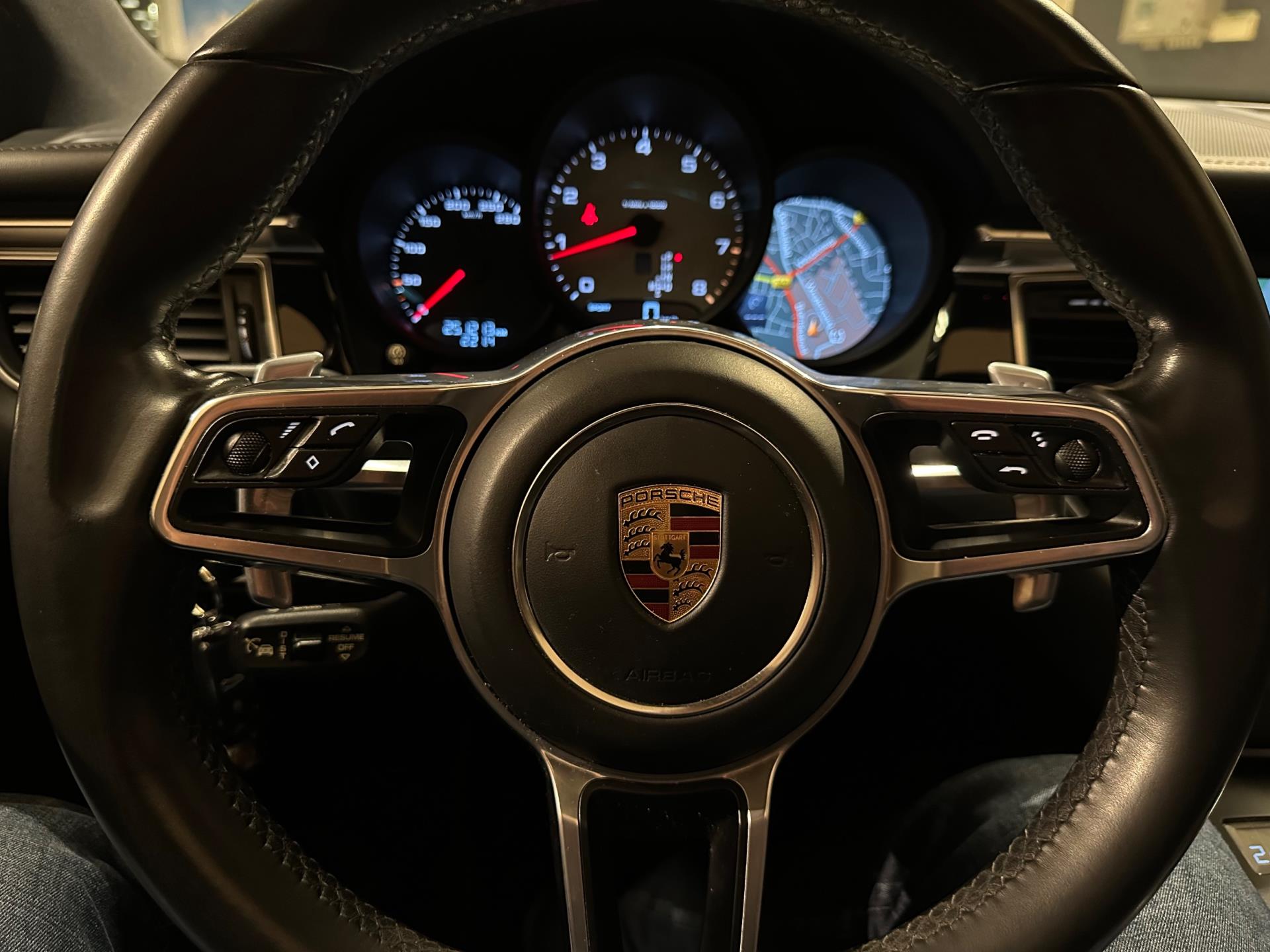 44484060-38.jpg