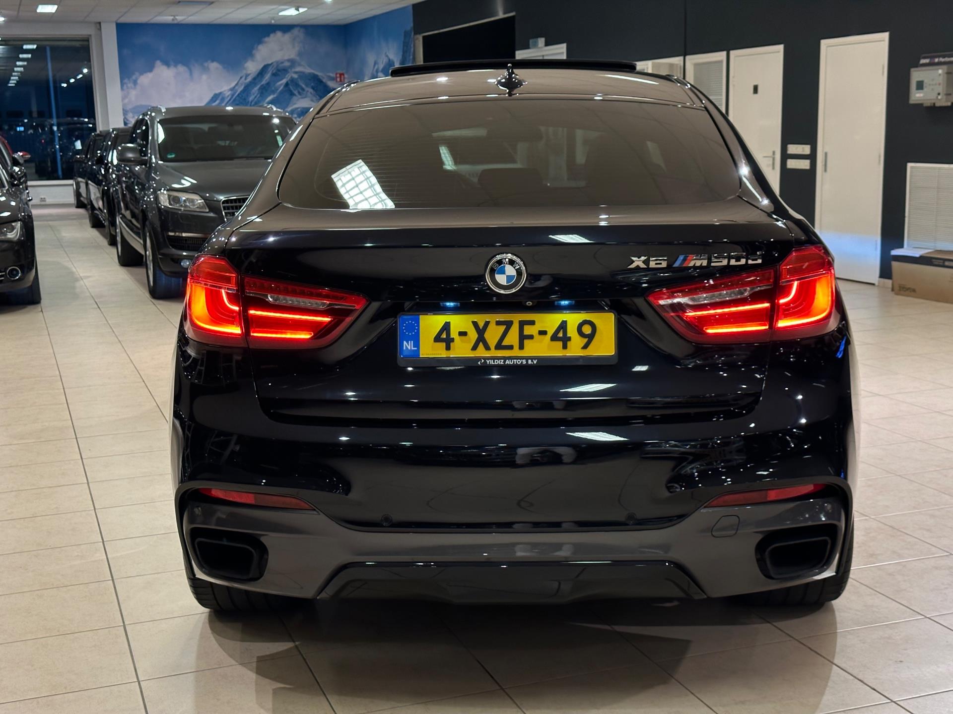 44683677-7.jpg