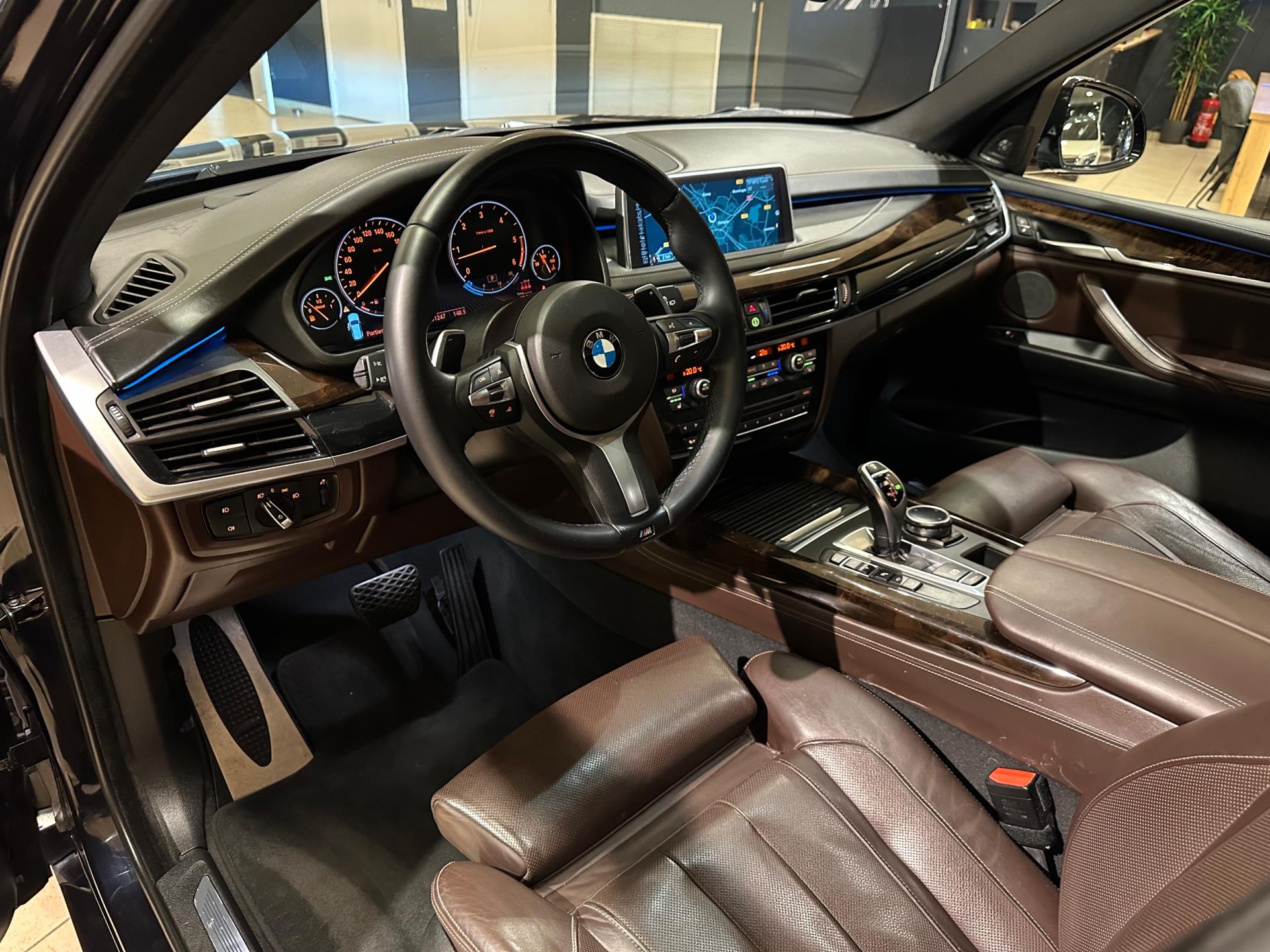 44918060-16.jpg