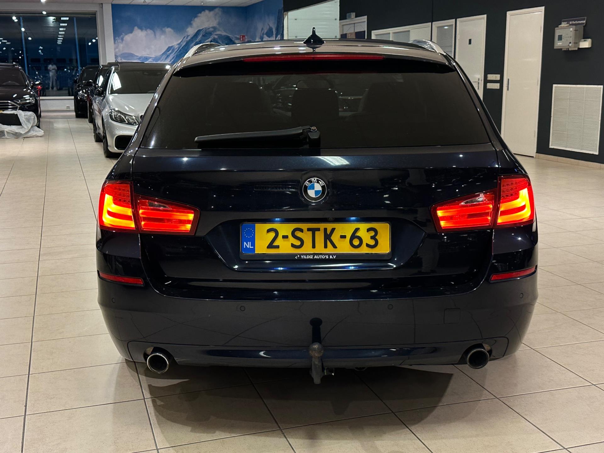 47681249-9.jpg